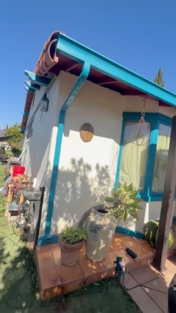 Precision trim and downspout gutter painting details by Silicon Prime Painting